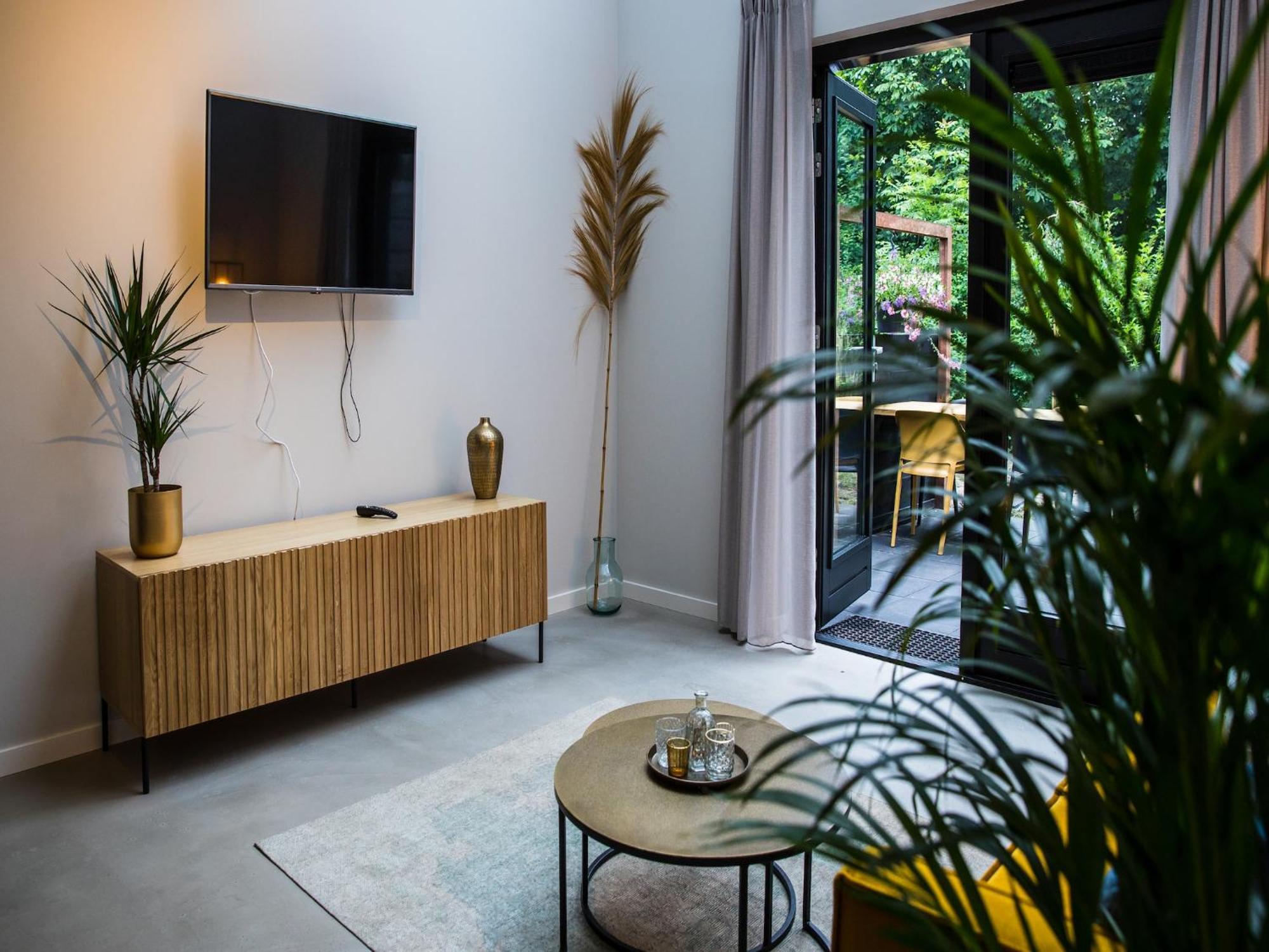 Cozy Holiday Home In Vrouwenpolder Close To The Beach 외부 사진